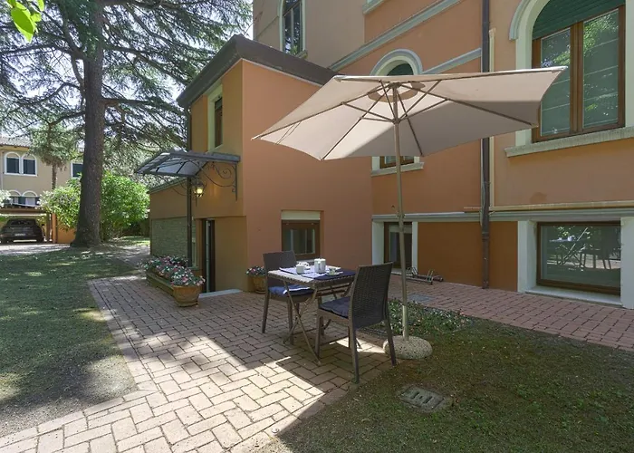 Venice-lido With An Esclusive Garden Apartamento Lido di Venezia